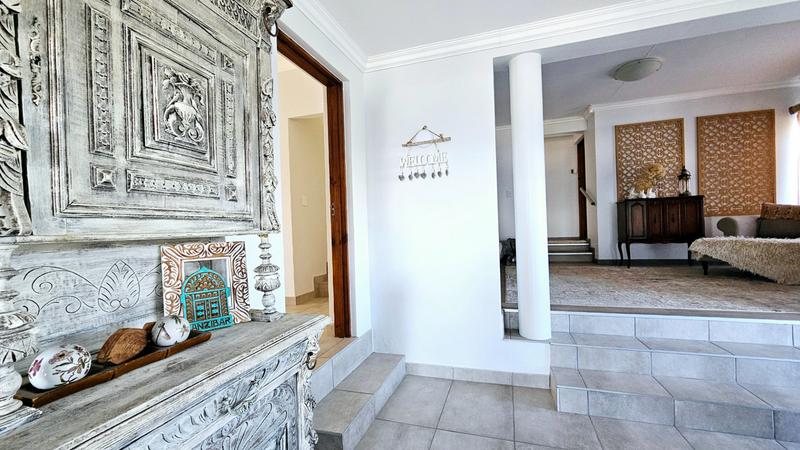 4 Bedroom Property for Sale in Dana Bay Western Cape